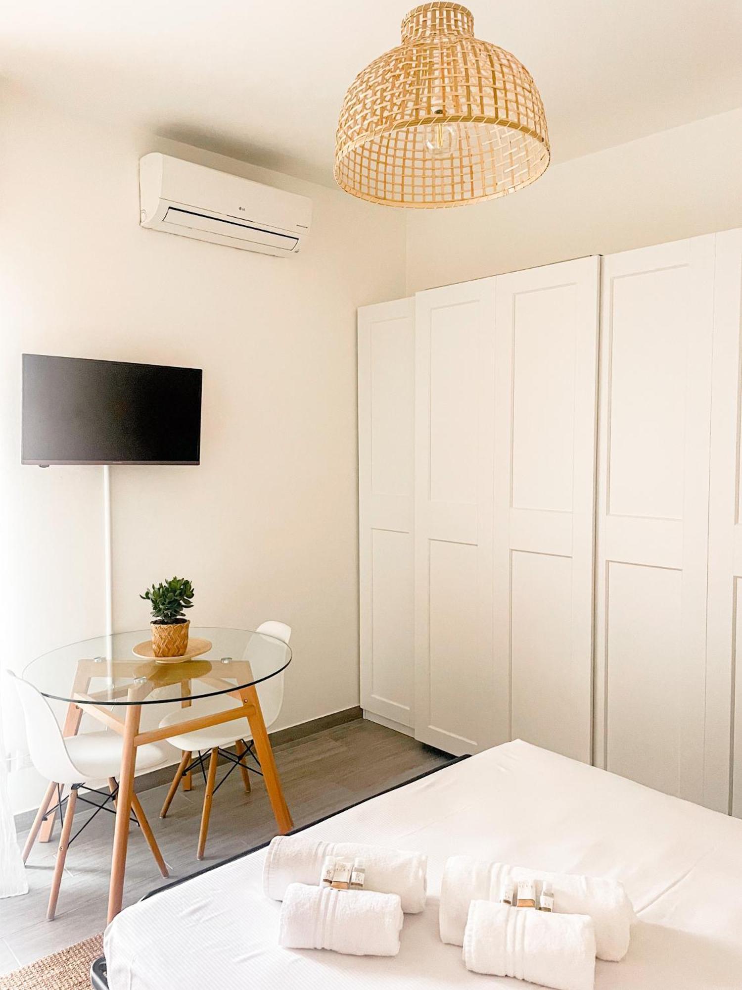 Xenia Apartments - Fashion Week Studio Near Navigli Μιλάνο Εξωτερικό φωτογραφία